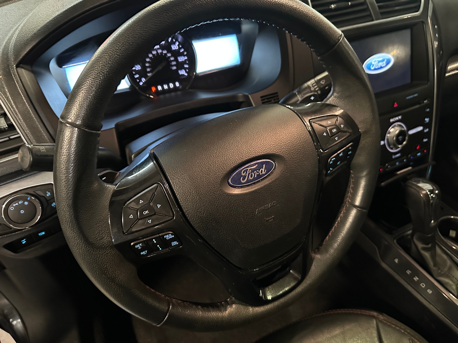Thumbnail: 2019 Ford Explorer - 4