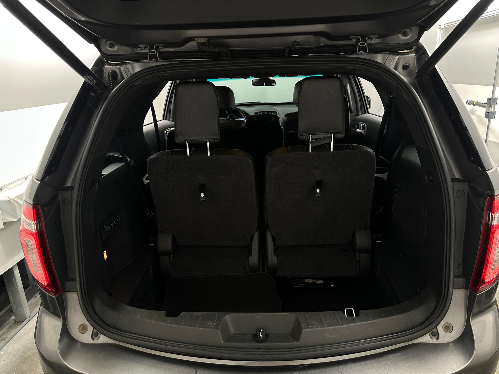 Thumbnail: 2014 Ford Explorer - 6
