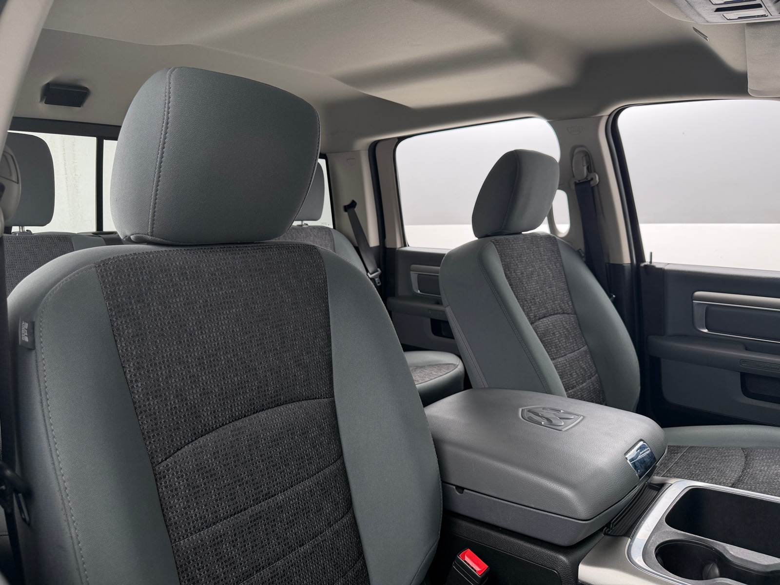 Thumbnail: 2020 RAM 1500 Classic - 2