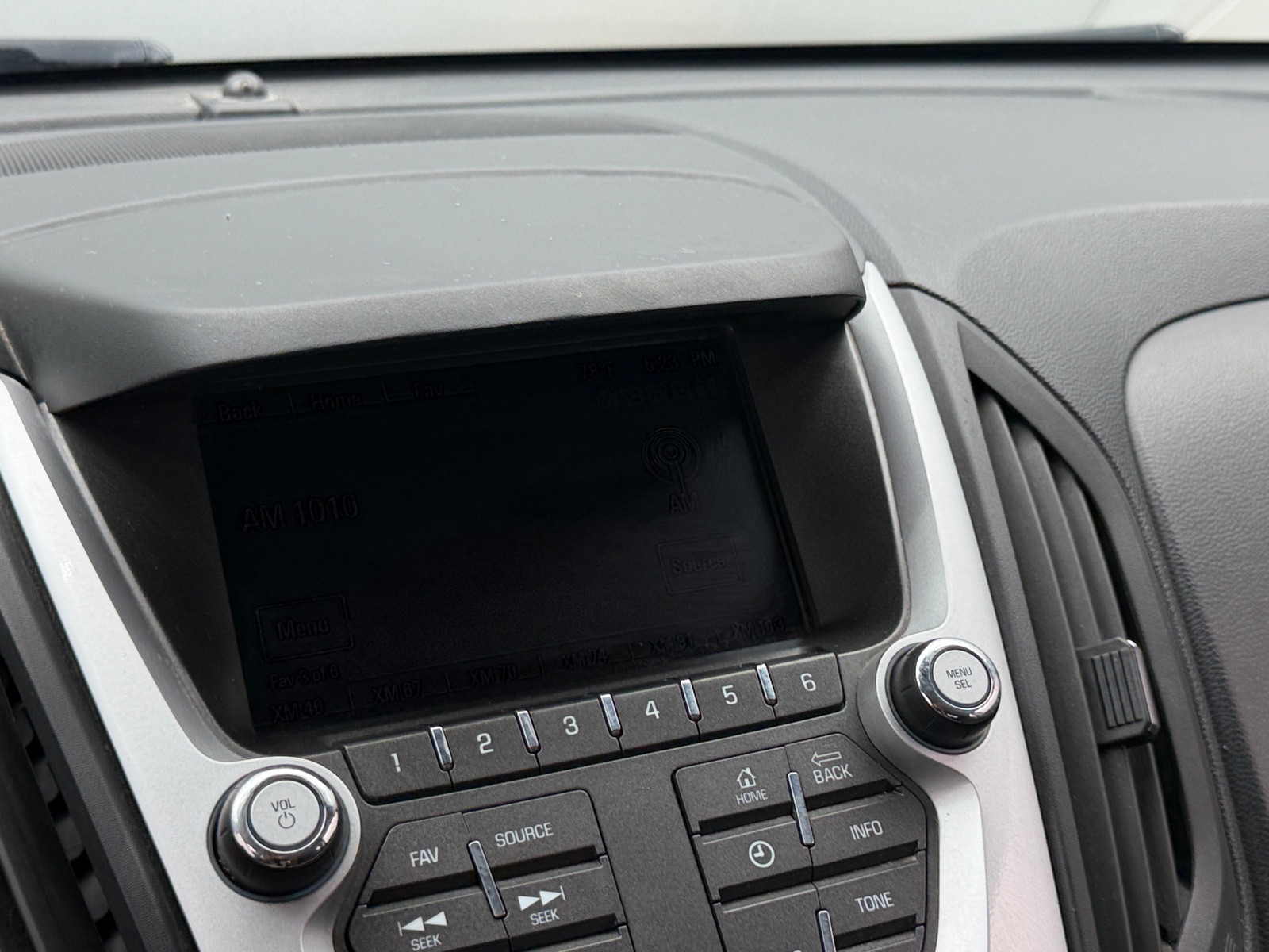 Thumbnail: 2016 Chevrolet Equinox - 4