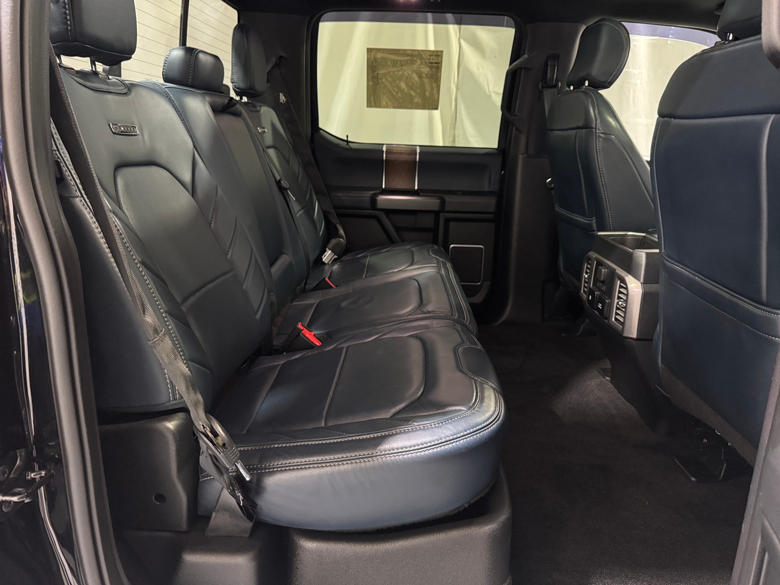 Thumbnail: 2018 Ford Econoline - 6