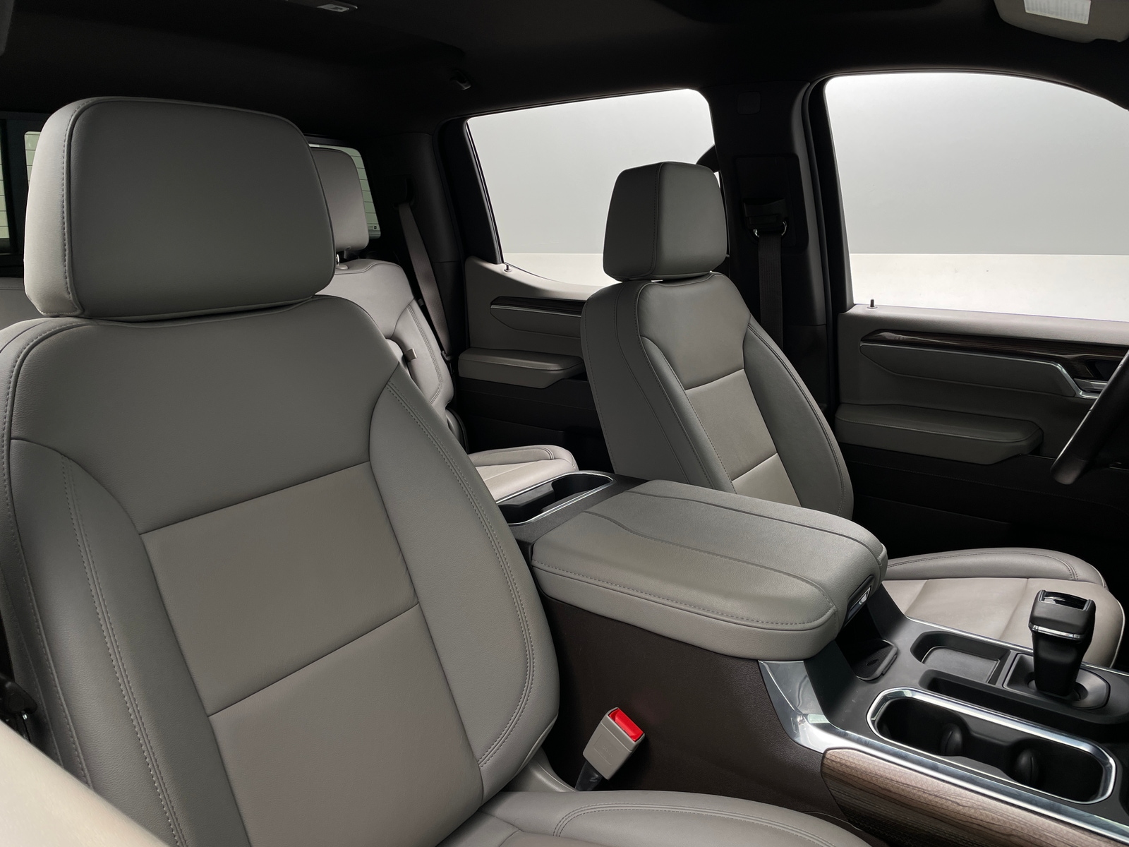 Thumbnail: 2025 Chevrolet Silverado 1500 - 2