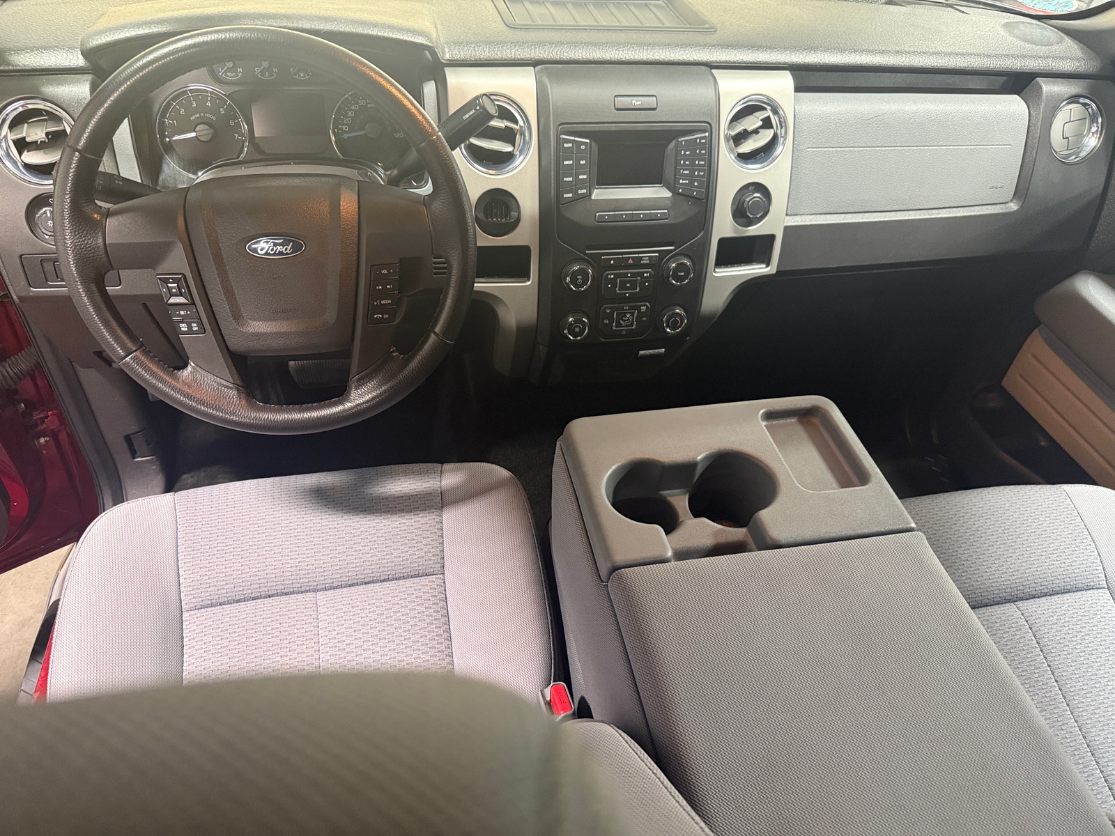 Thumbnail: 2013 Ford Econoline - 3