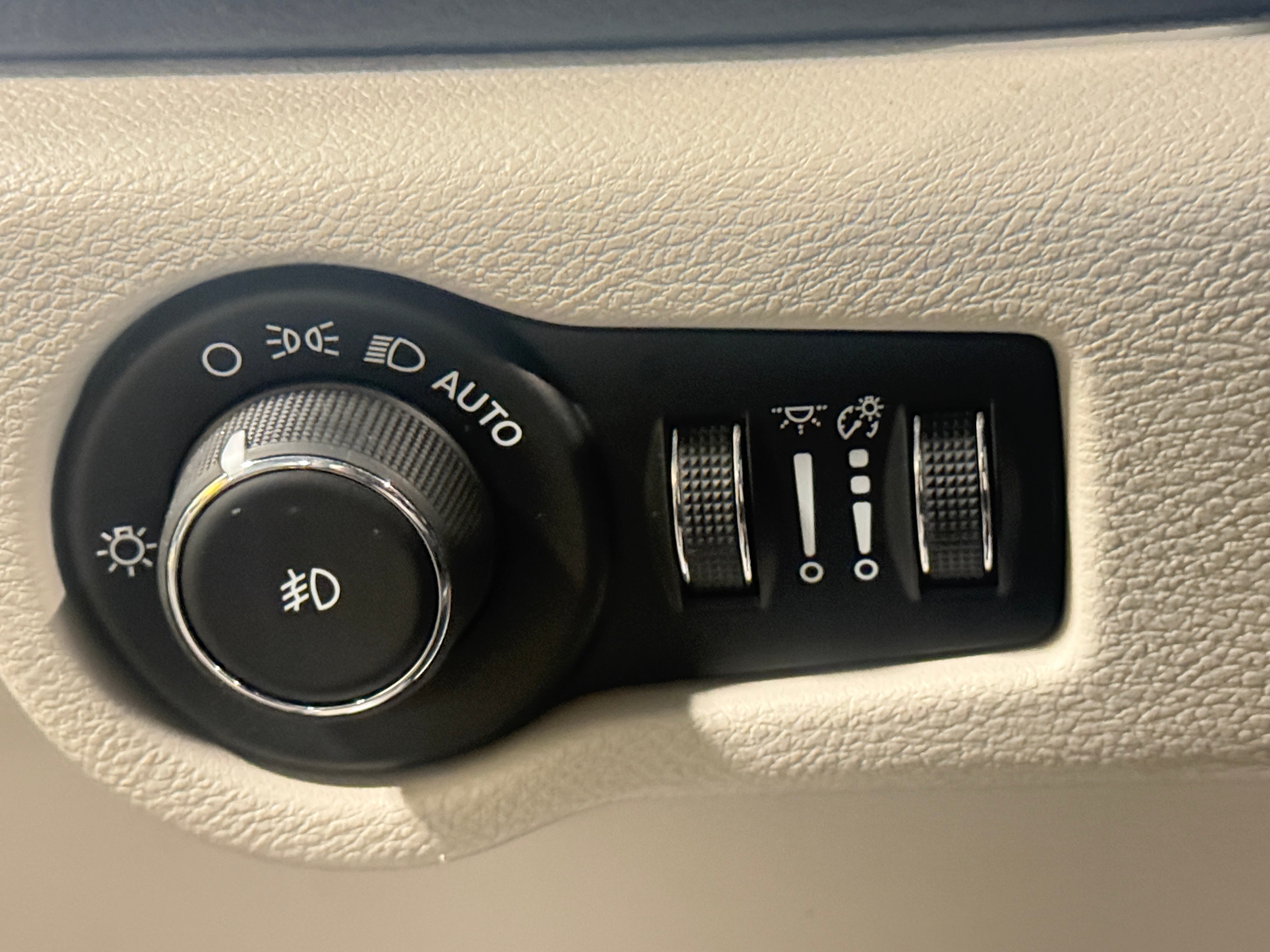 2019 Chrysler Pacifica Limited - Photo 10