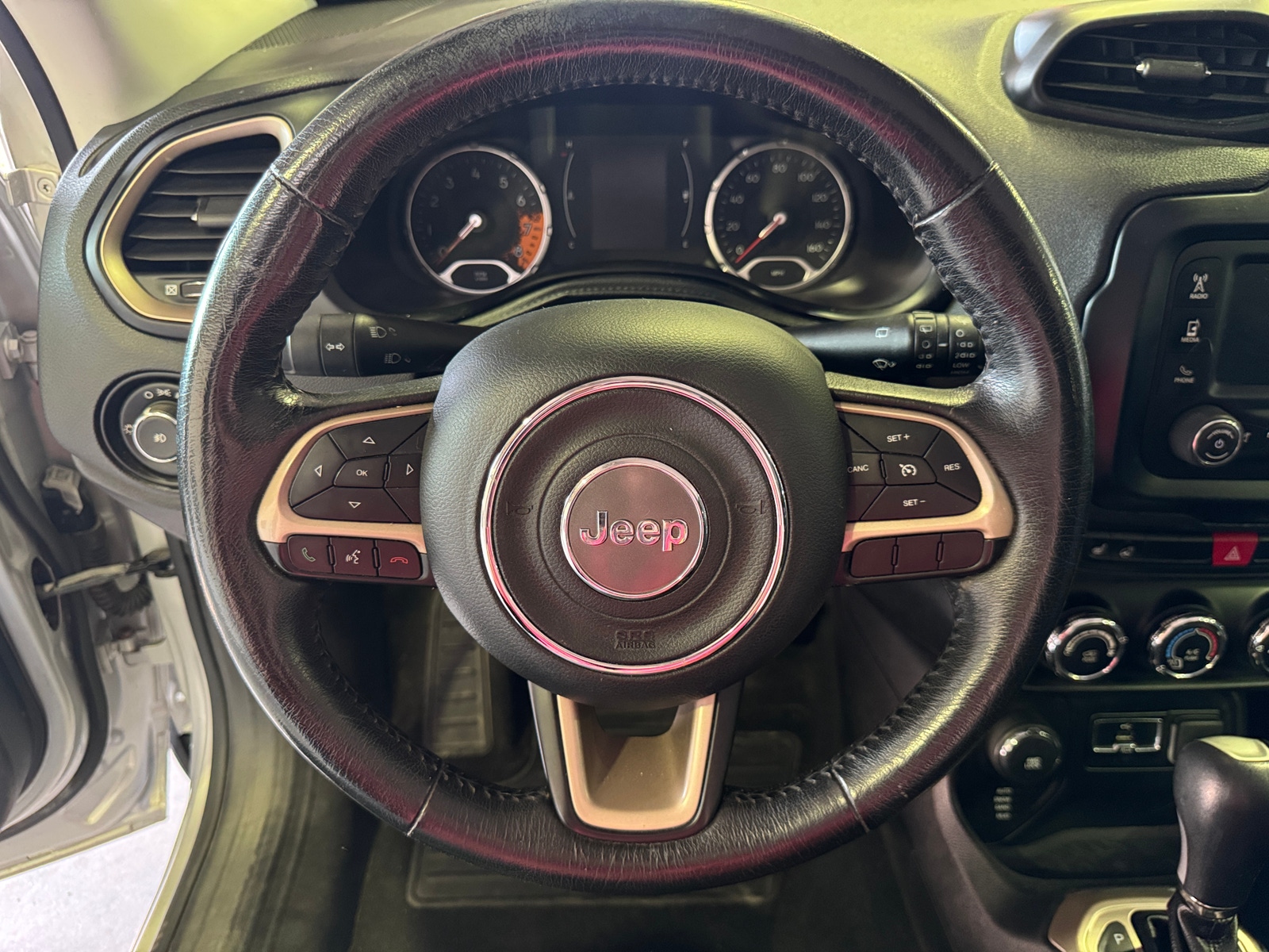 Thumbnail: 2016 Jeep Renegade - 5