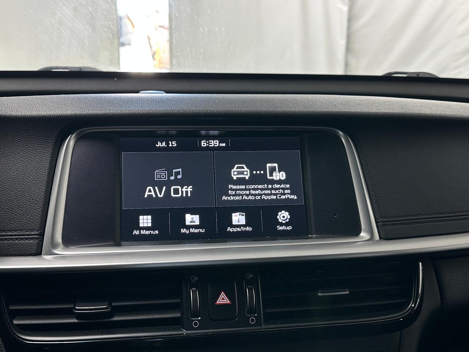 Thumbnail: 2019 Kia Optima - 4