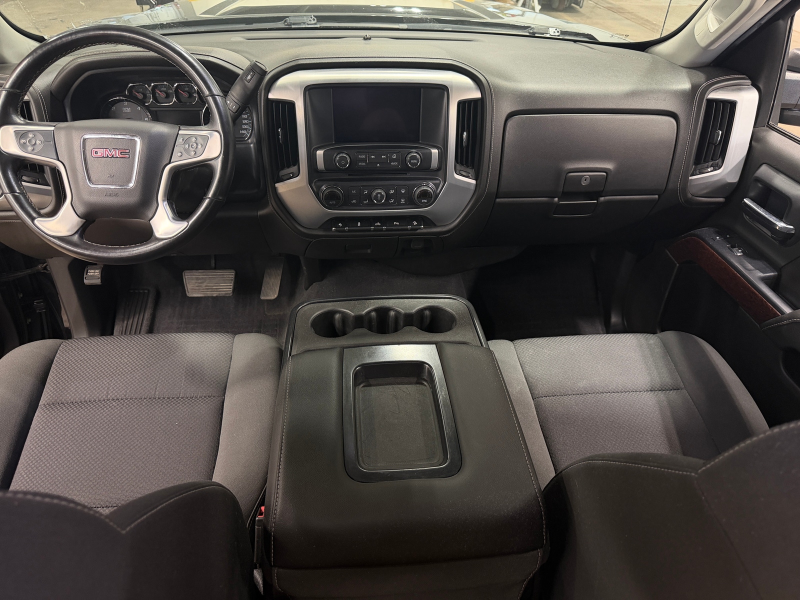 Thumbnail: 2019 GMC Sierra 2500 - 3
