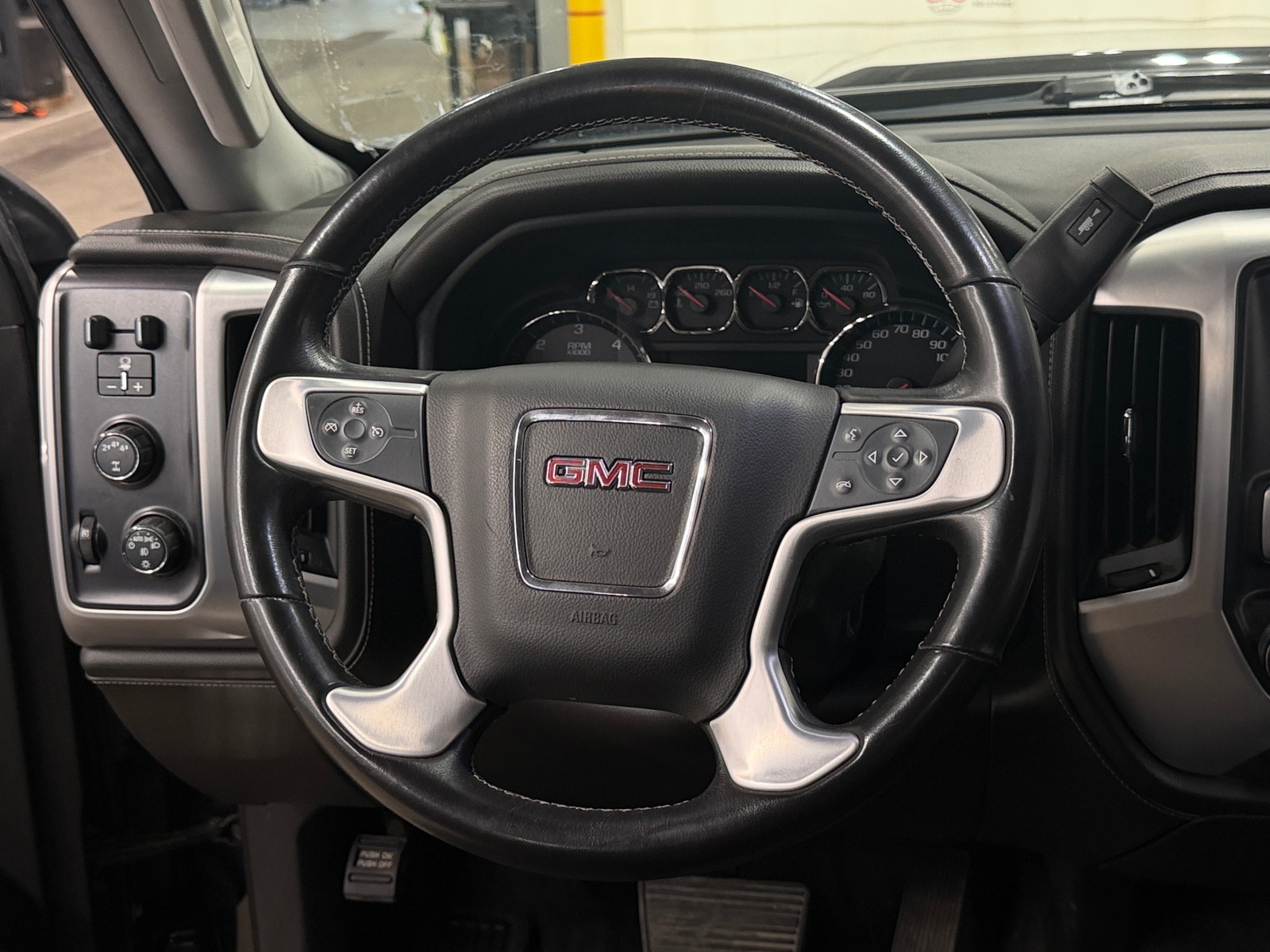 Thumbnail: 2019 GMC Sierra 2500 - 5