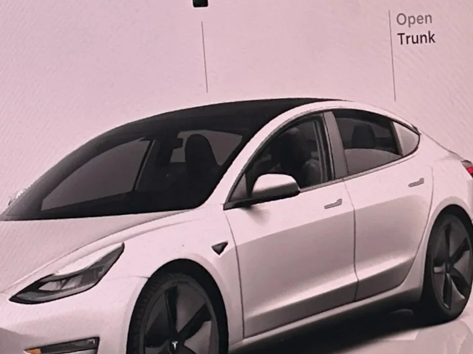 Thumbnail: 2023 Tesla Model 3 - 3