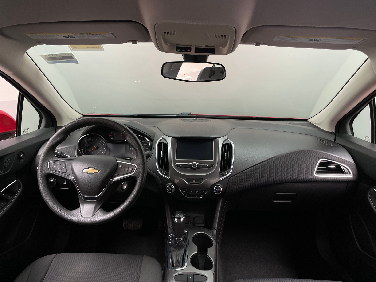 Thumbnail: 2017 Chevrolet Cruze - 3