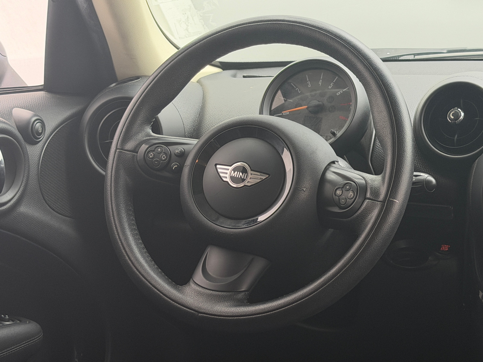 Thumbnail: 2015 MINI Cooper Countryman - 4