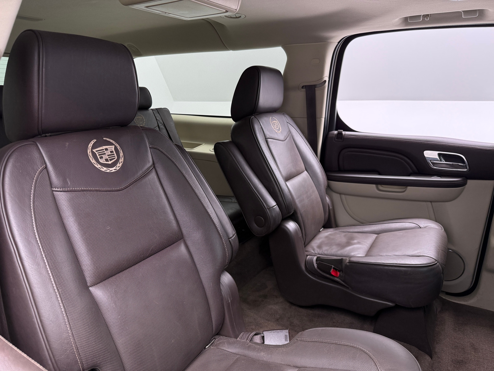 Thumbnail: 2012 Cadillac Escalade - 5