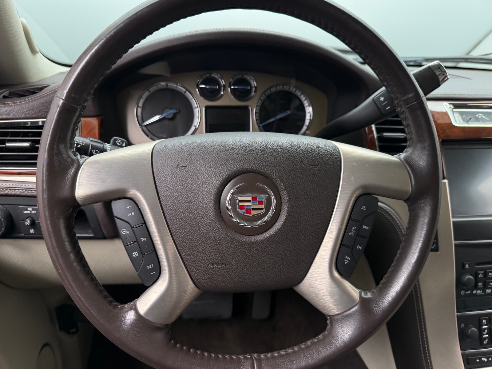 Thumbnail: 2012 Cadillac Escalade - 4