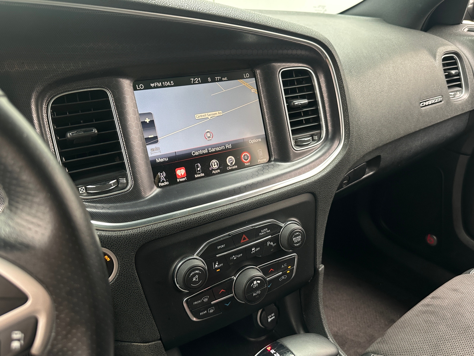 Thumbnail: 2016 Dodge Charger - 4