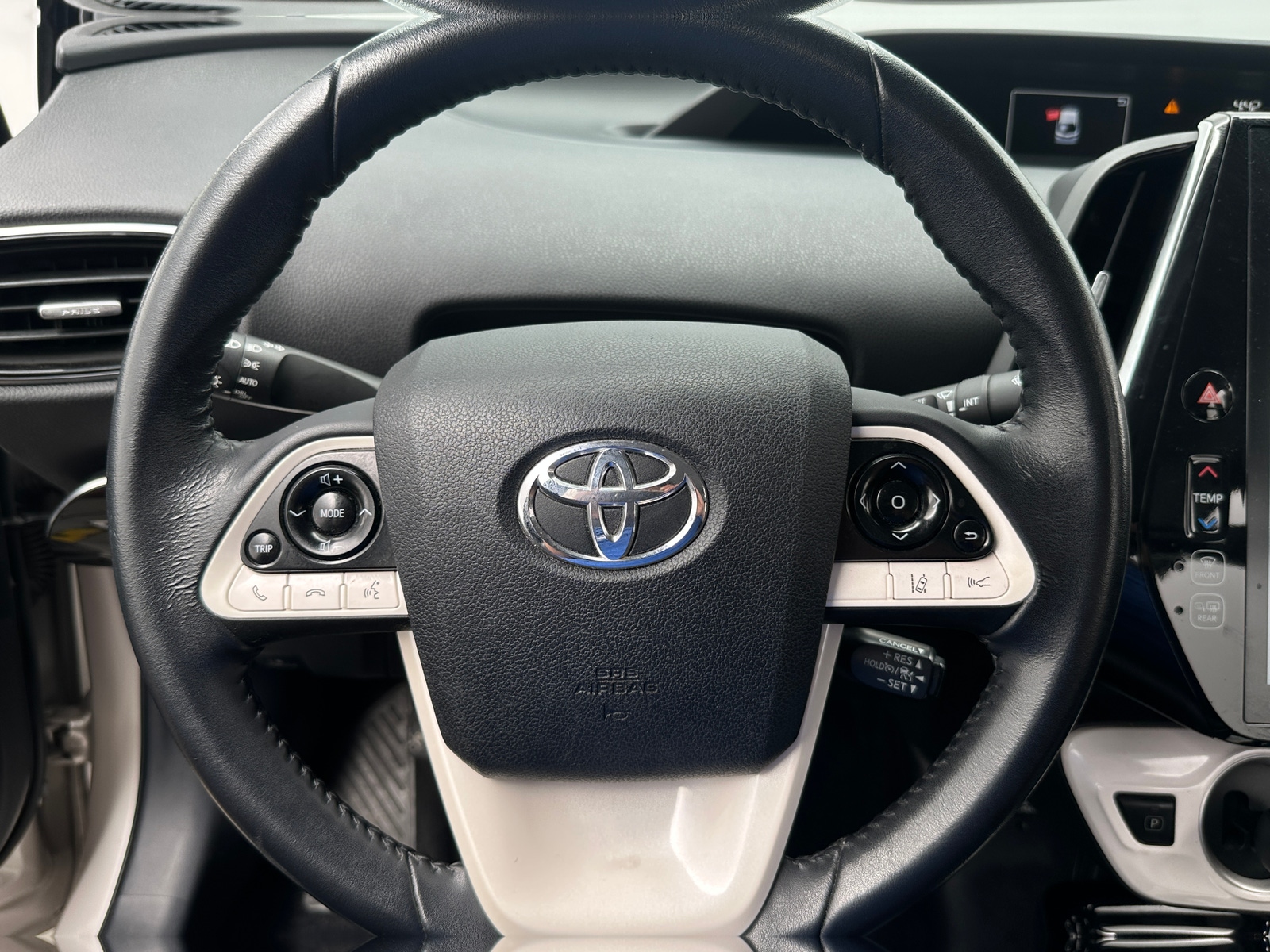 Thumbnail: 2017 Toyota Prius Prime - 4