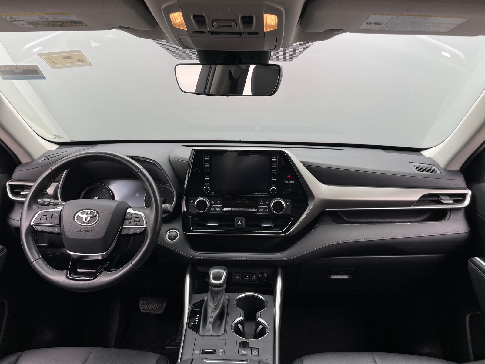 Thumbnail: 2021 Toyota Highlander - 2