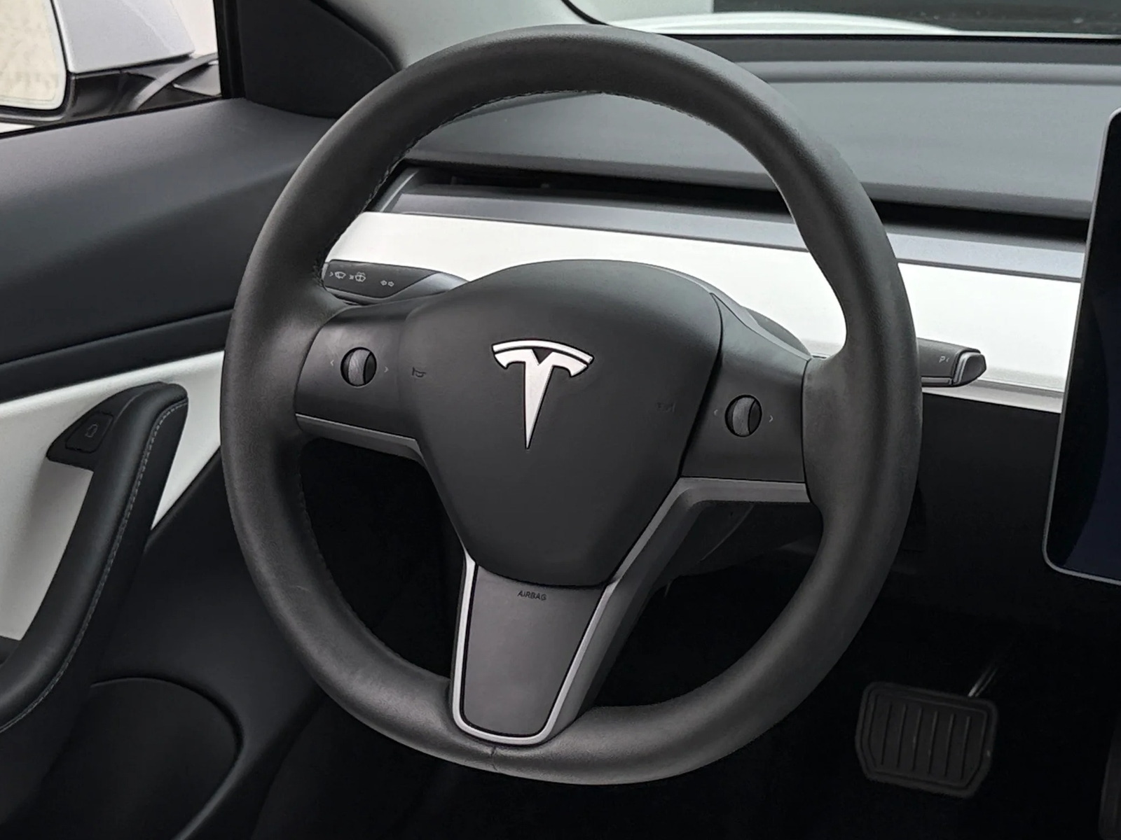 Thumbnail: 2021 Tesla Model 3 - 4
