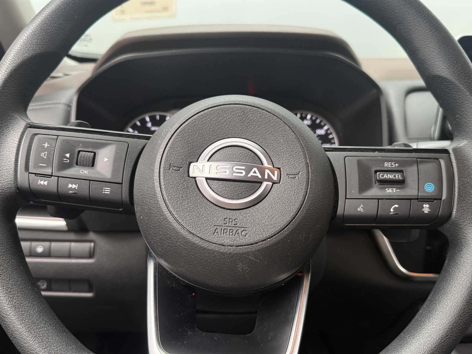 Thumbnail: 2023 Nissan Rogue - 5
