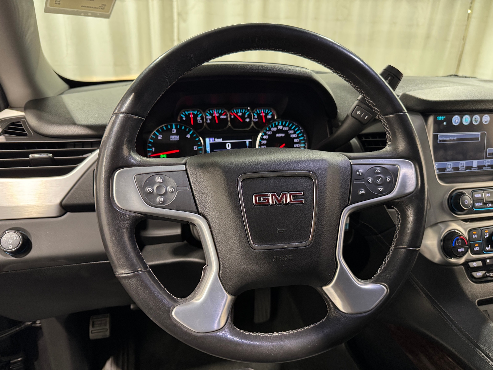 Thumbnail: 2018 GMC Yukon - 5