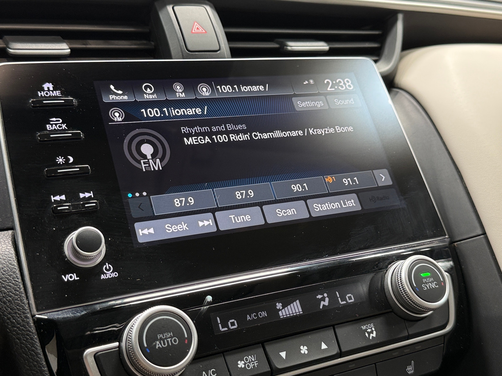 Thumbnail: 2019 Honda Insight - 3