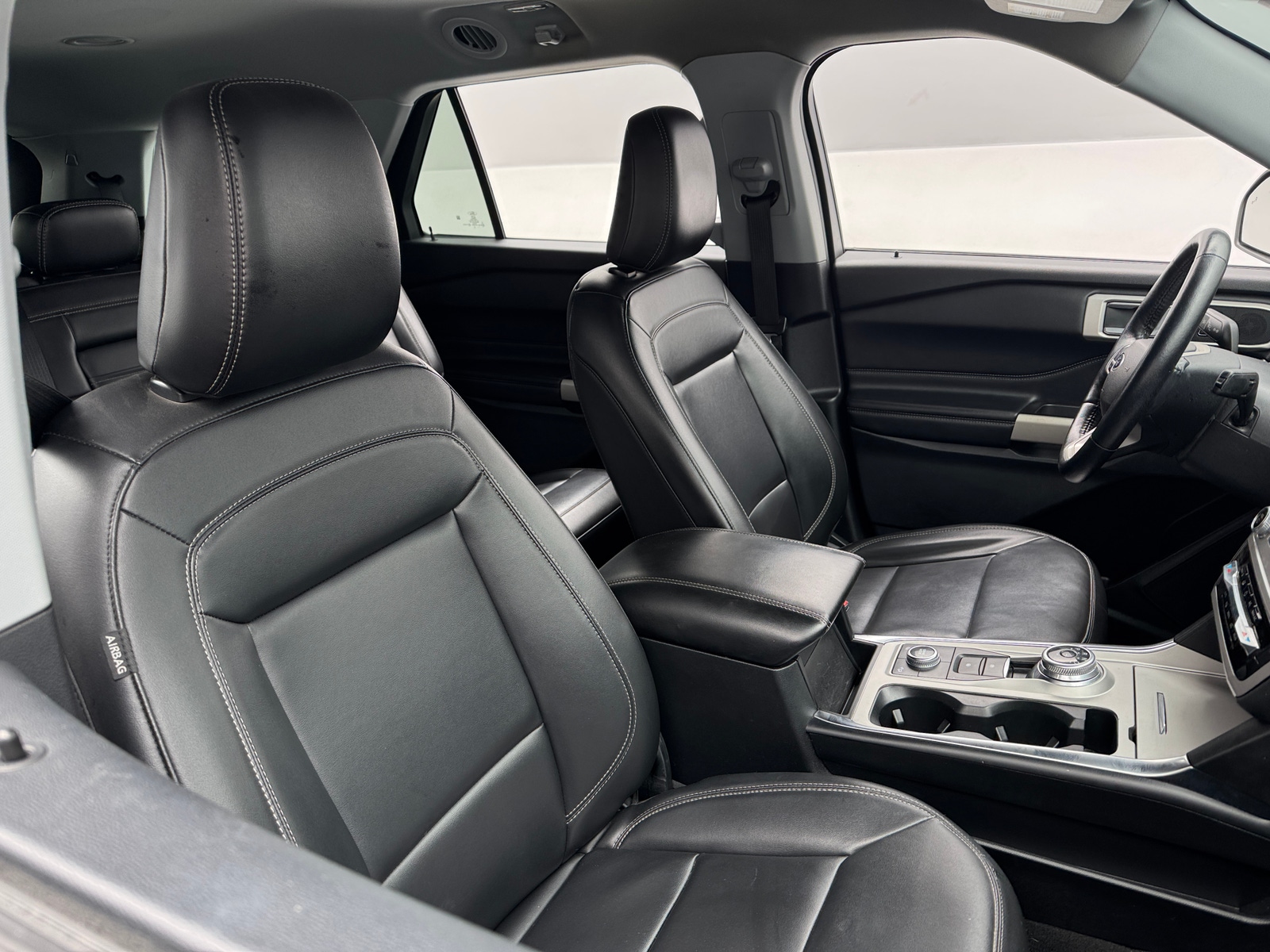 Thumbnail: 2022 Ford Explorer - 2
