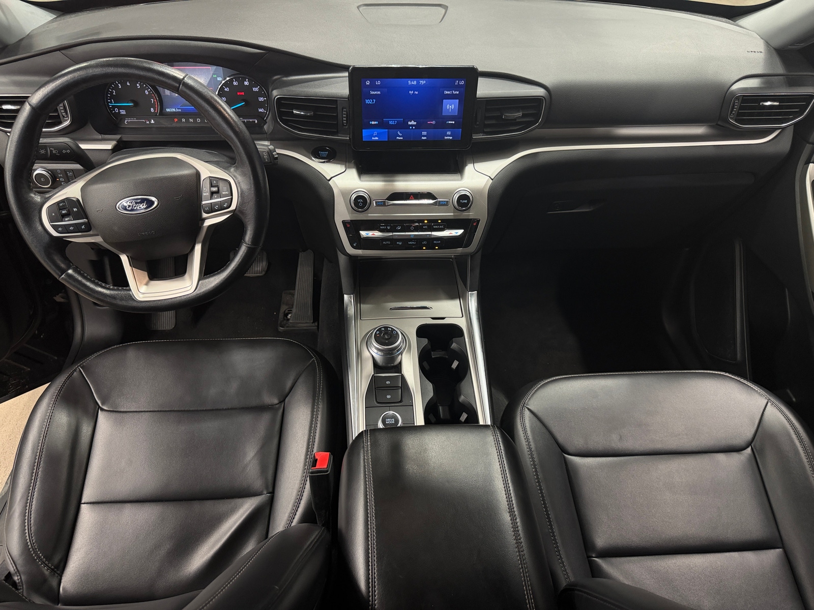 Thumbnail: 2022 Ford Explorer - 3