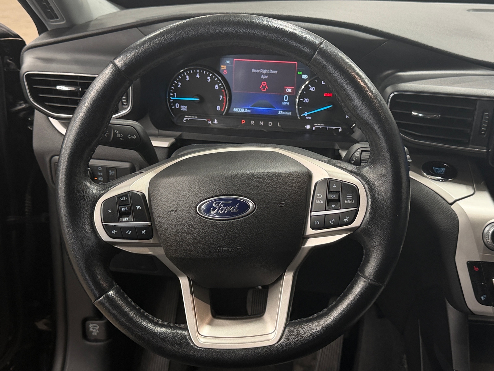 Thumbnail: 2022 Ford Explorer - 5