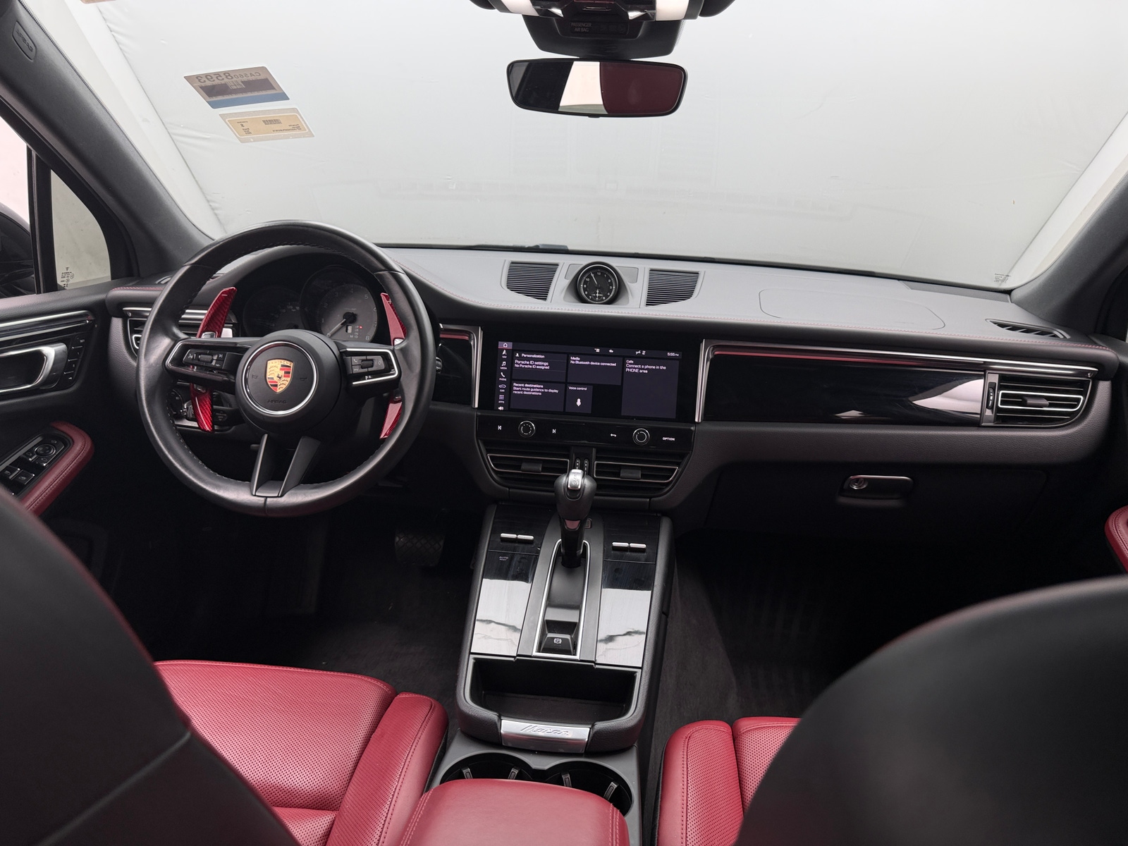 Thumbnail: 2023 Porsche Macan - 2