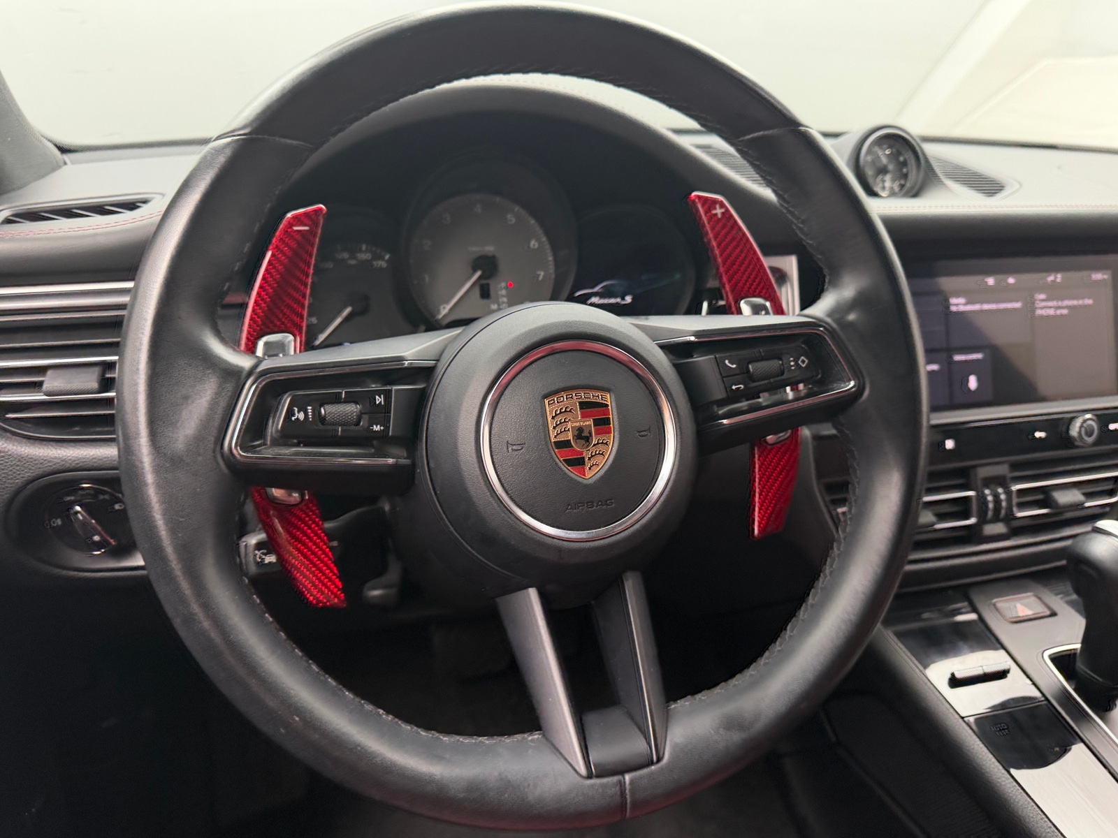 Thumbnail: 2023 Porsche Macan - 4