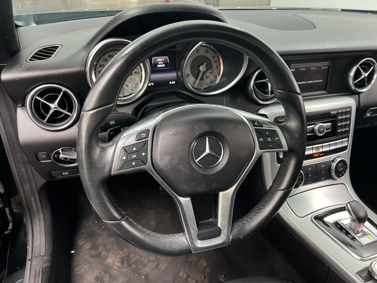 Thumbnail: 2016 Mercedes-Benz SLK - 3