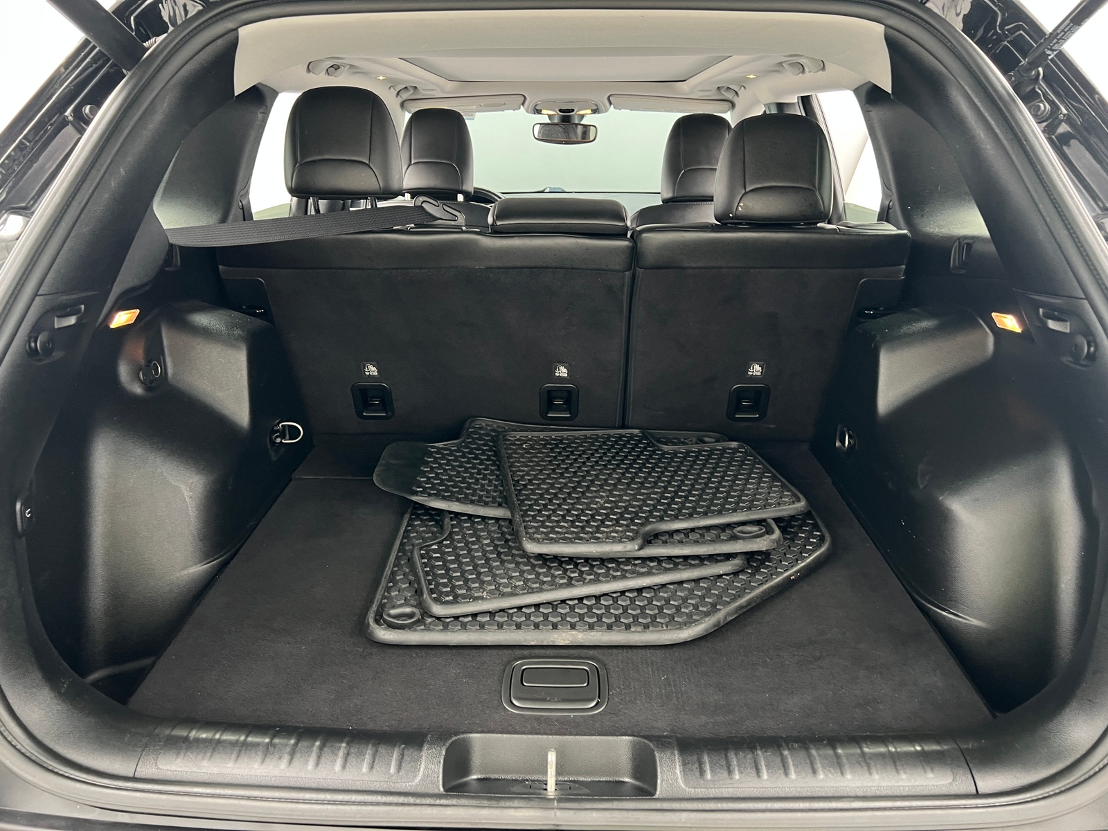 Thumbnail: 2020 Jeep Cherokee - 6