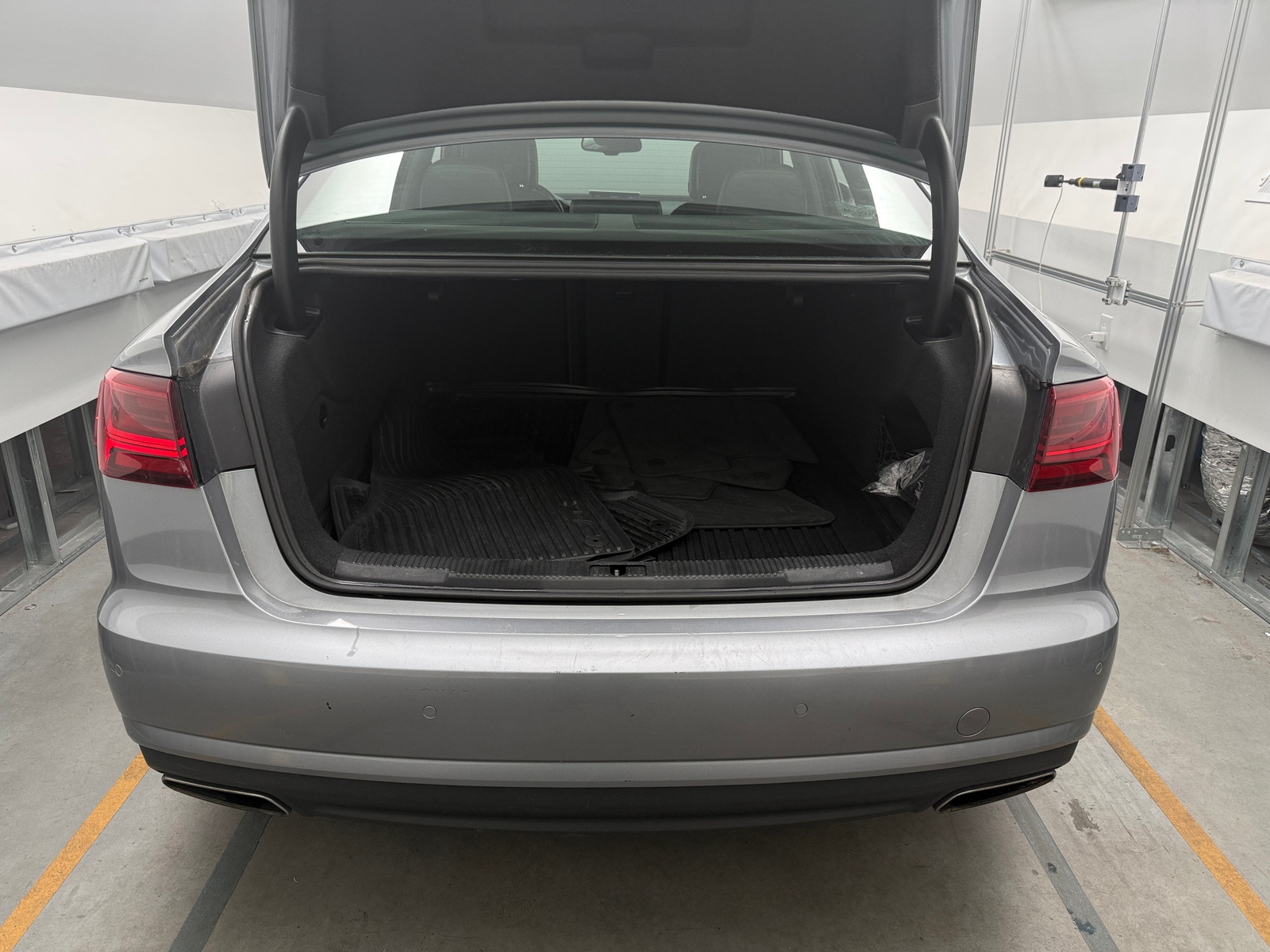 Thumbnail: 2016 Audi A6 - 6