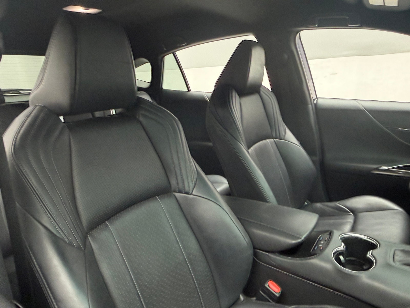 Thumbnail: 2021 Toyota Venza - 2