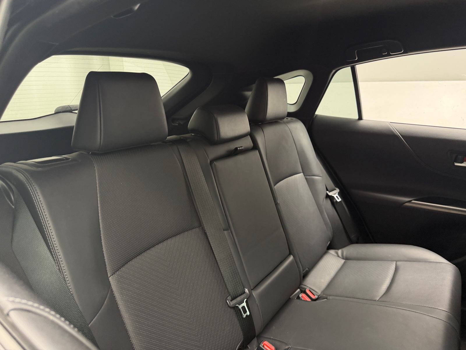 Thumbnail: 2021 Toyota Venza - 6