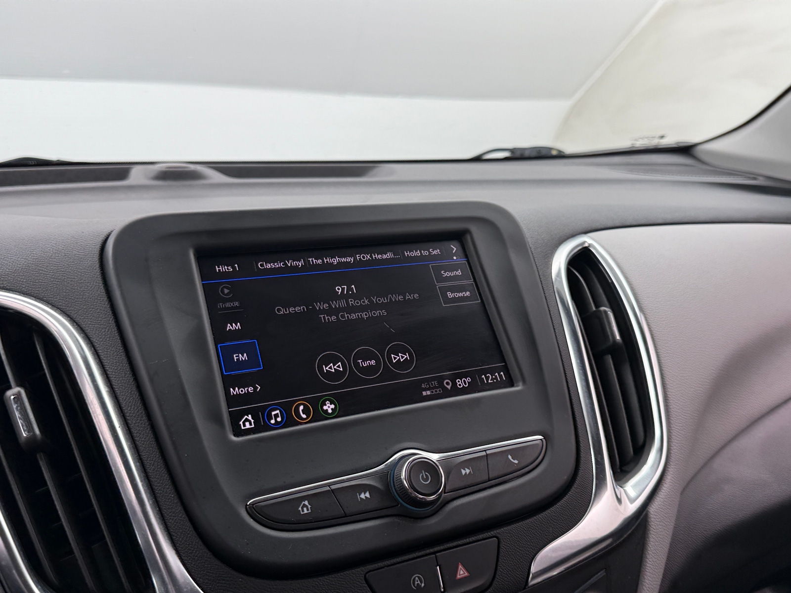 Thumbnail: 2023 Chevrolet Equinox - 4