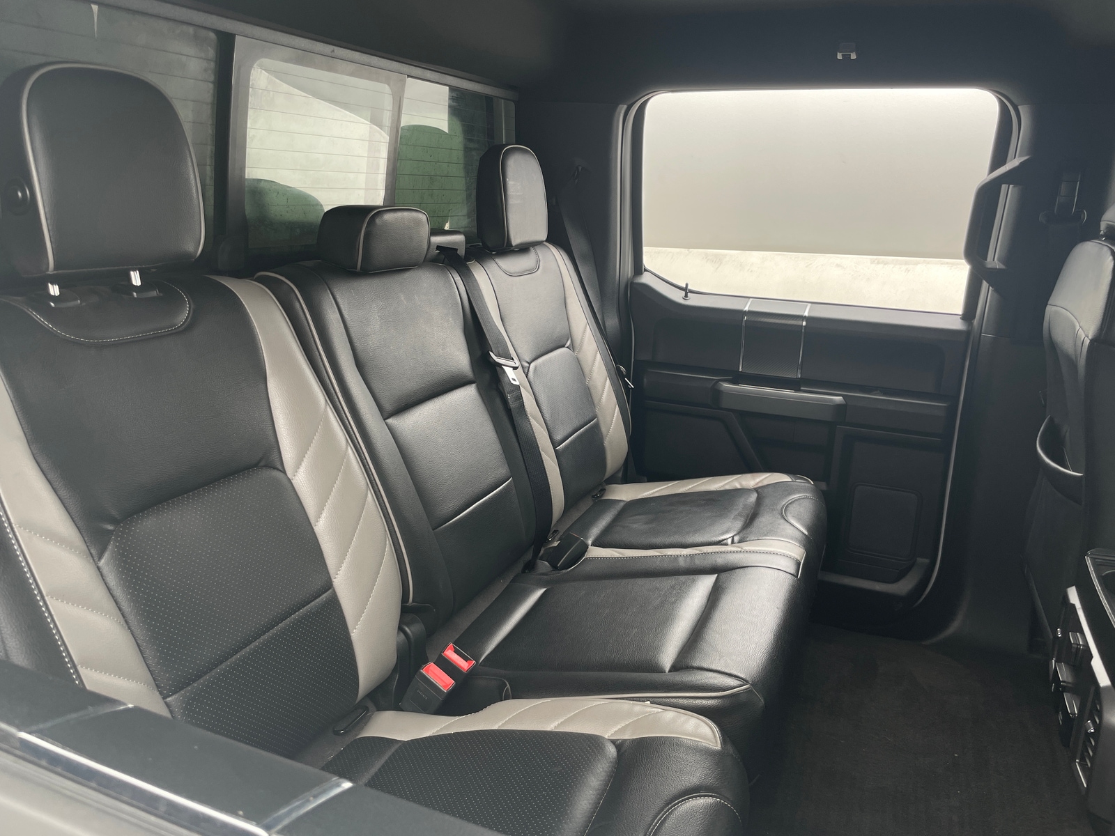 Thumbnail: 2018 Ford Econoline - 6