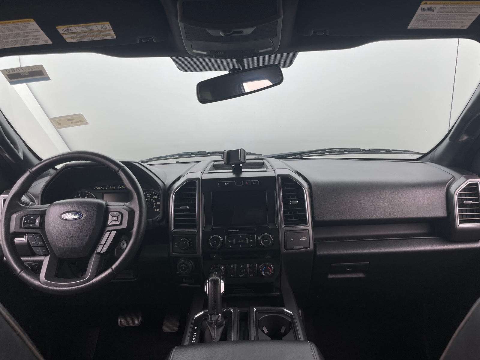 Thumbnail: 2018 Ford Econoline - 3