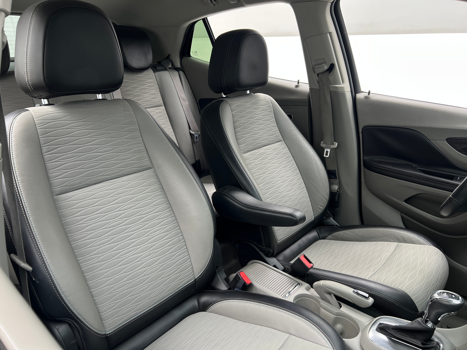 Thumbnail: 2016 Buick Encore - 2
