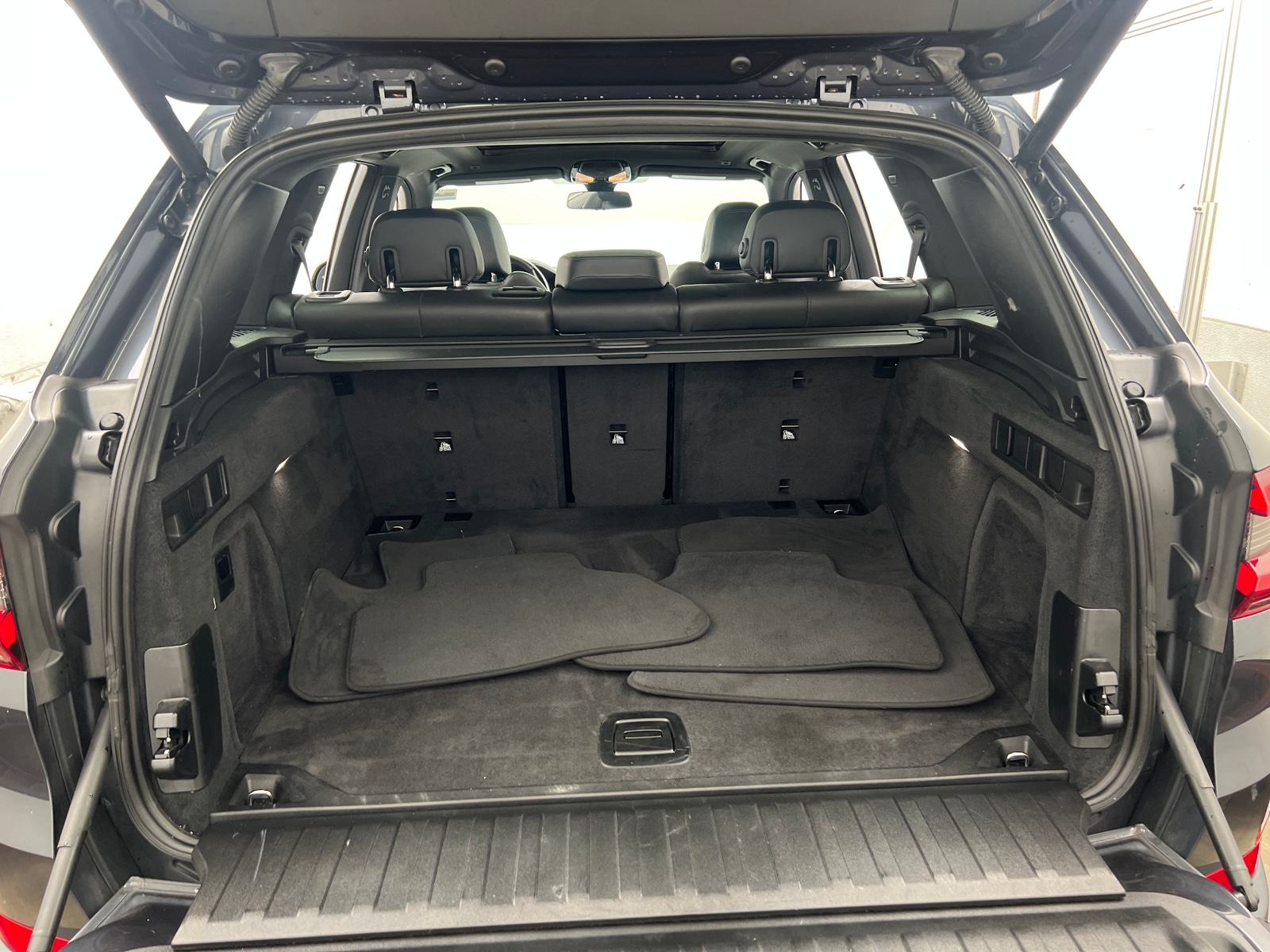 Thumbnail: 2020 BMW X5 - 6