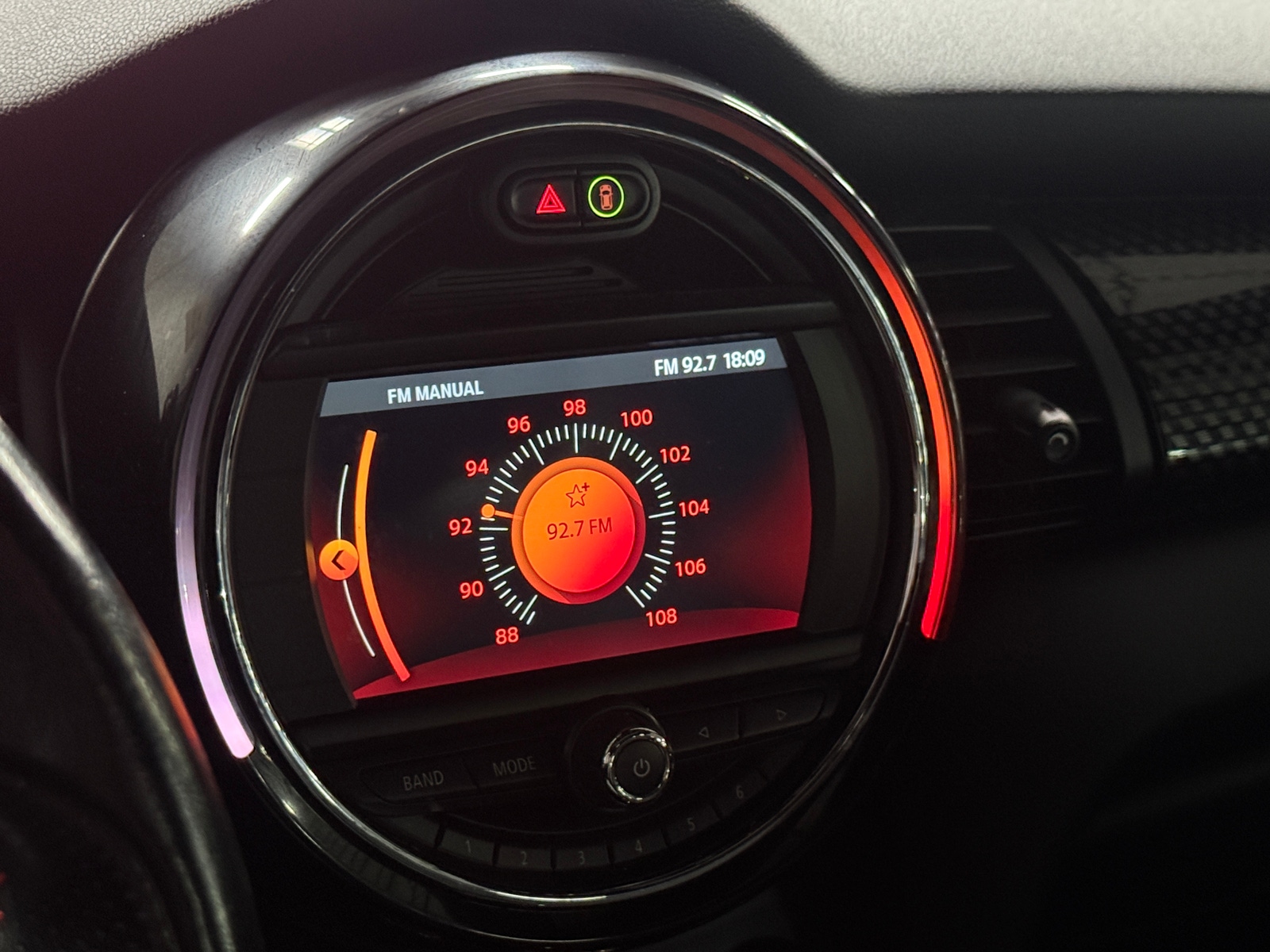 Thumbnail: 2019 MINI Cooper Hardtop - 3