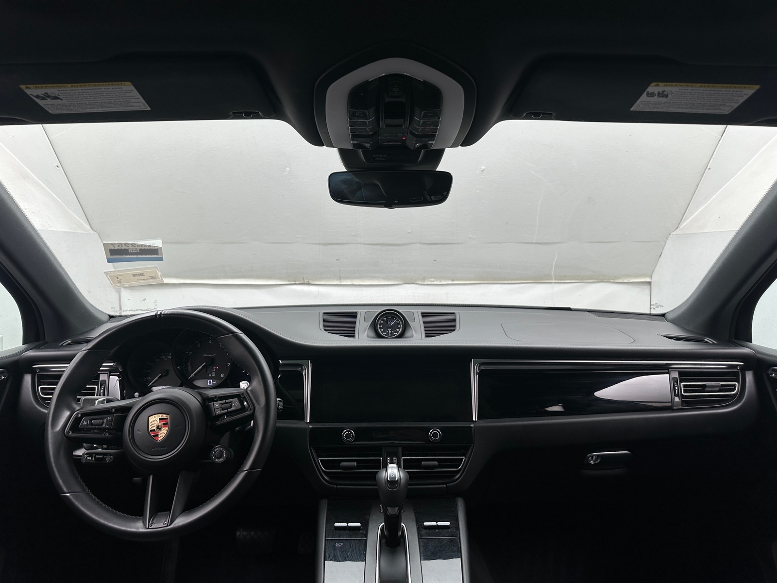 Thumbnail: 2023 Porsche Macan - 2