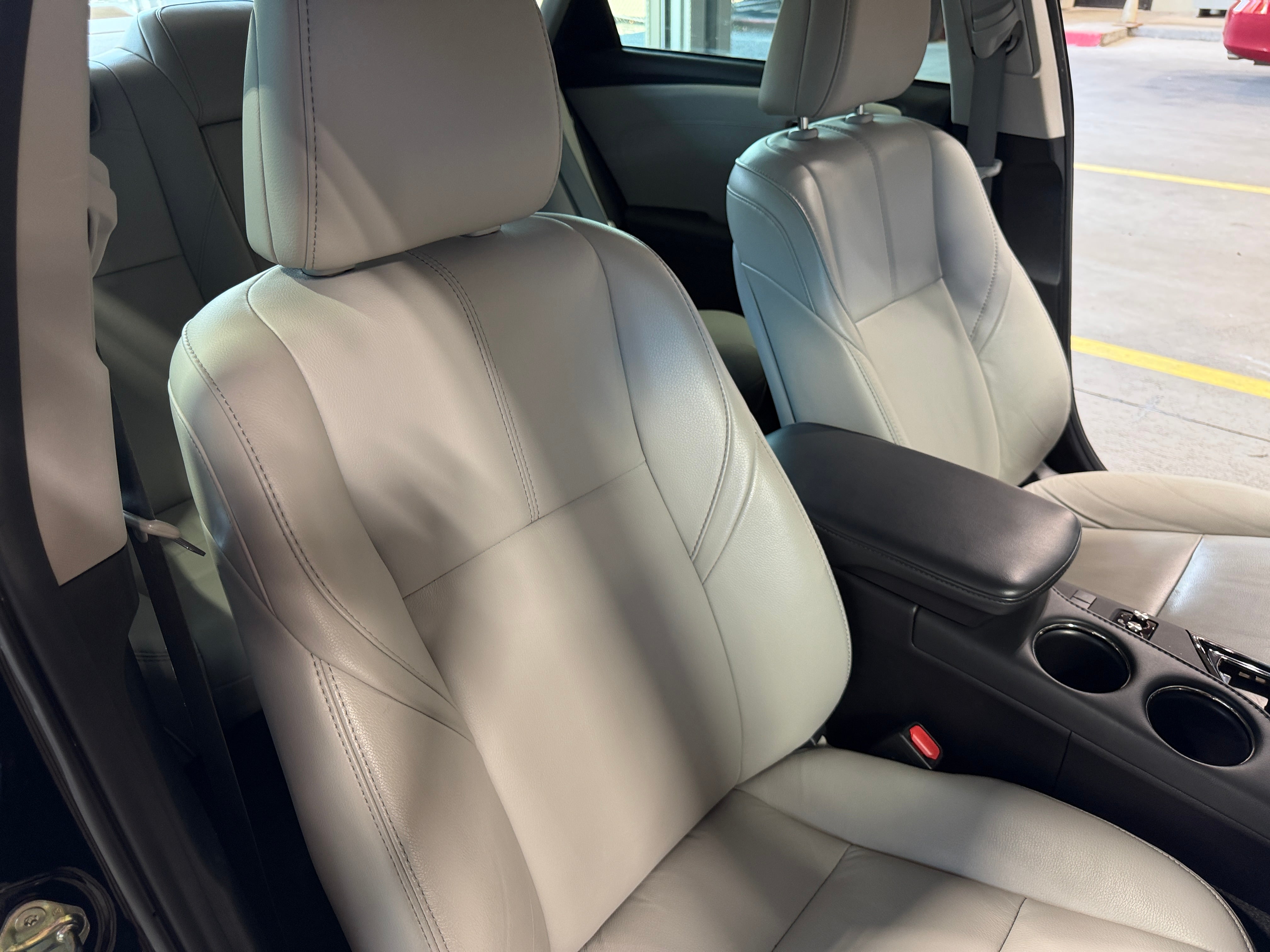 2017 Toyota Avalon XLE Premium - Photo 10