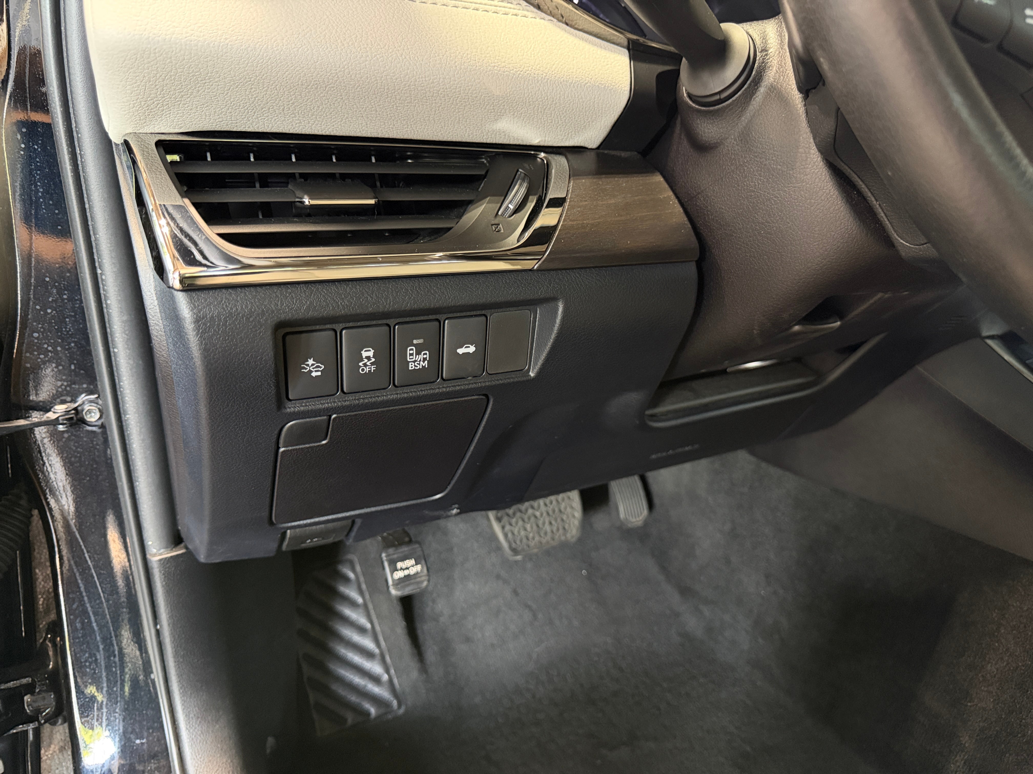 2017 Toyota Avalon XLE Premium - Photo 11