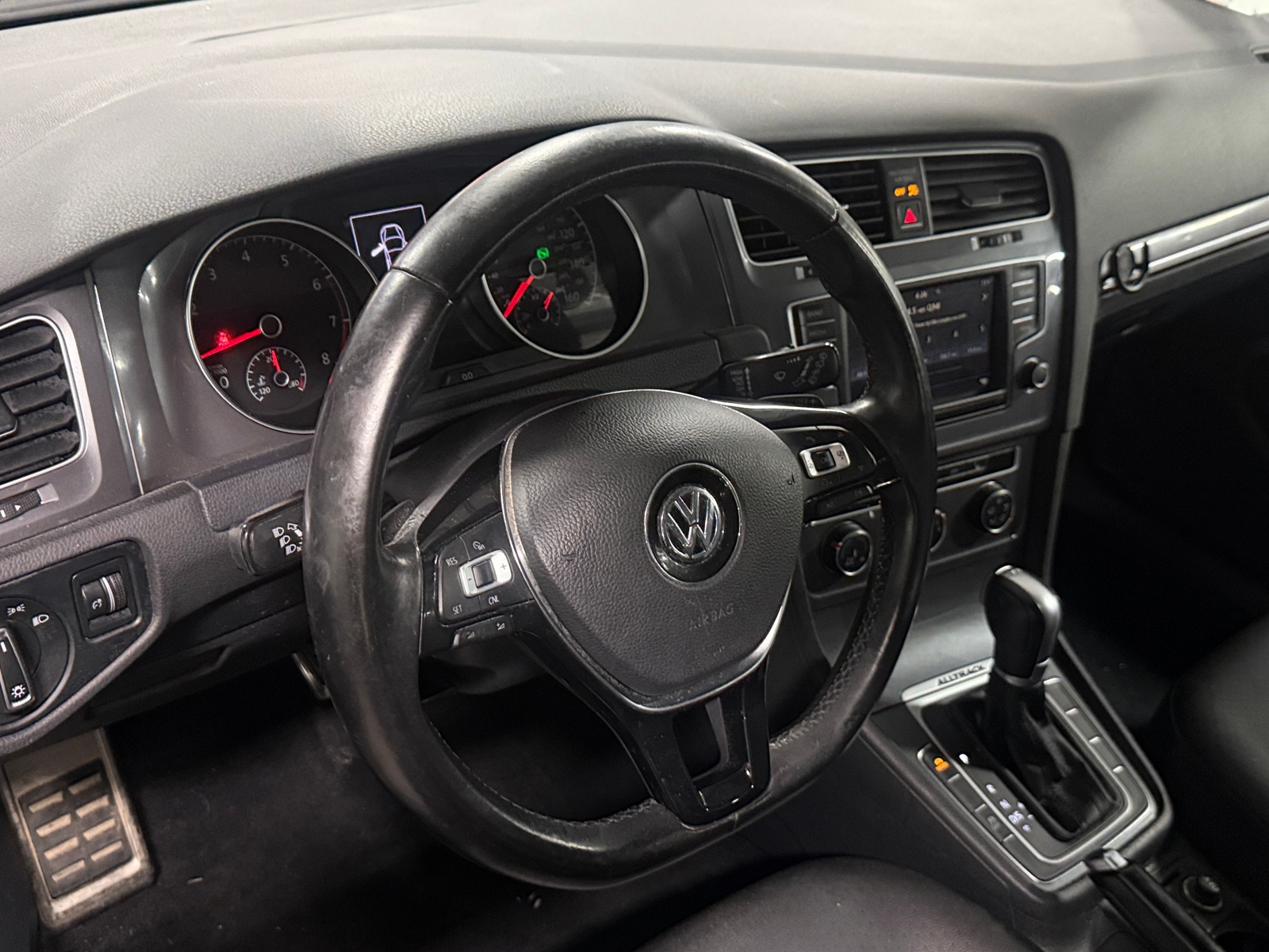 Thumbnail: 2017 Volkswagen Golf - 5