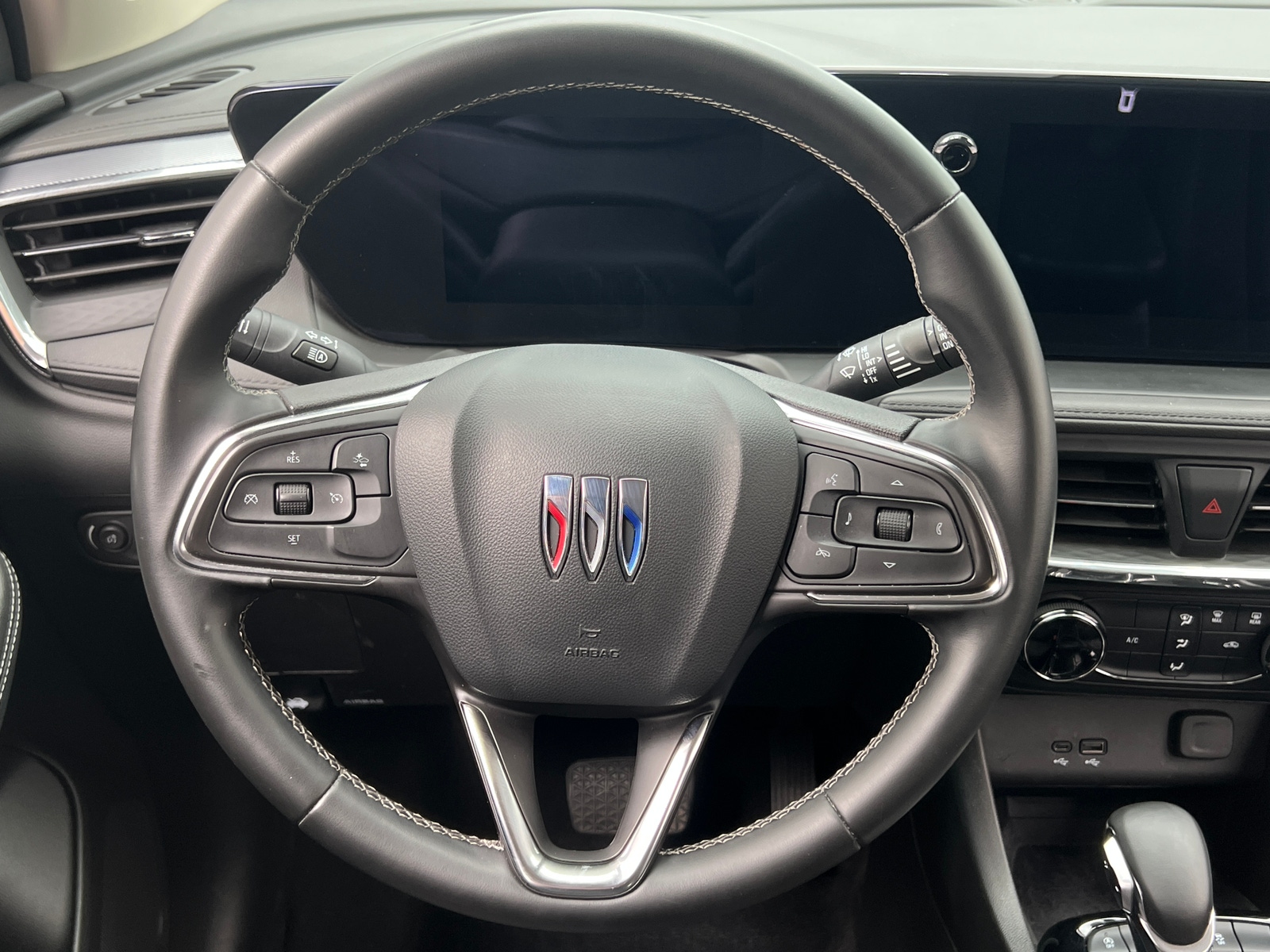 Thumbnail: 2025 Buick Encore GX - 5