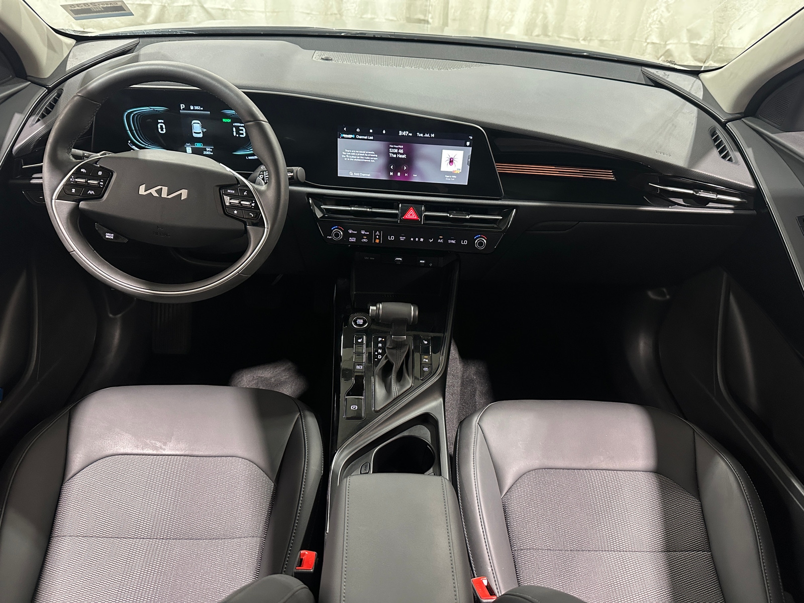 Thumbnail: 2025 Kia Niro - 2