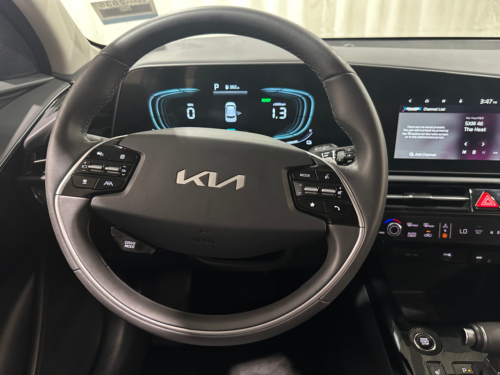 Thumbnail: 2025 Kia Niro - 4