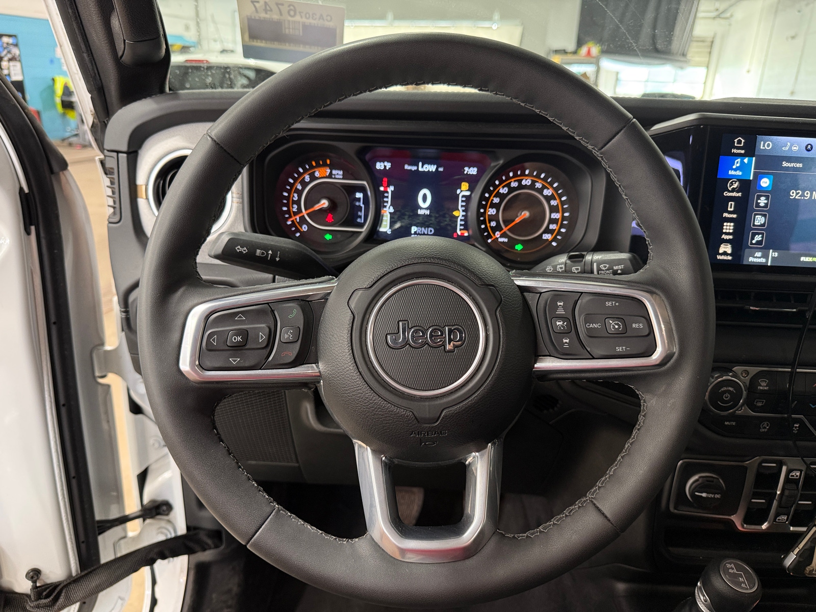 Thumbnail: 2025 Jeep Wrangler - 5
