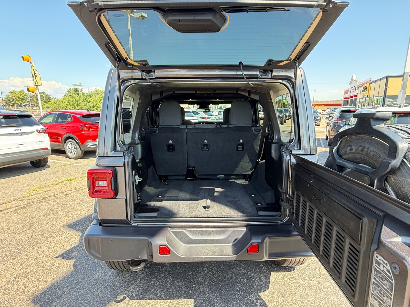Thumbnail: 2025 Jeep Wrangler - 6