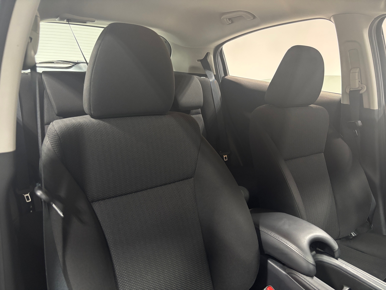 Thumbnail: 2017 Honda HR-V - 2